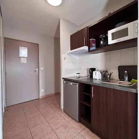 Apartment C101 Disneyland *