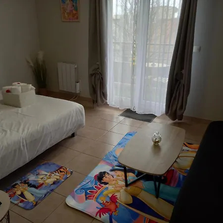 Apartment C101 Disneyland *