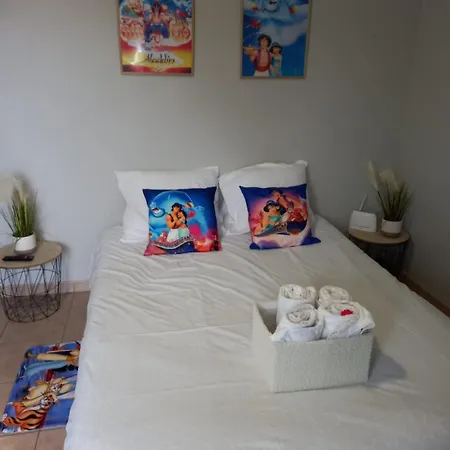 C101 Disneyland Apartment Montevrain